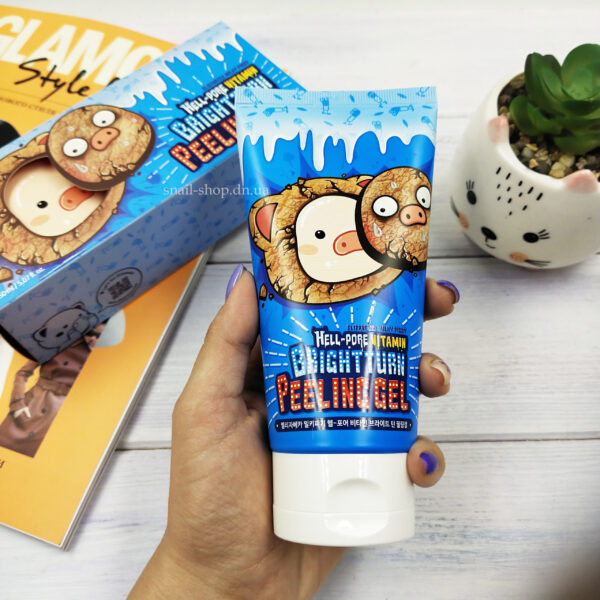 ELIZAVECCA Витаминный гель для тусклой кожи Milky Piggy Hell-Pore Vitamin Brightturn Peeling Gel