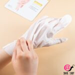JIGOTT Увлажняющая маска для рук Vita Solution 12 Brightening Hand Care Pack