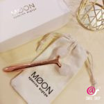 MOON BEAUTY Скульптурирующий ролик из розового кварца