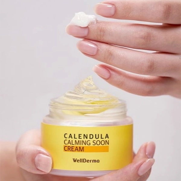 WELLDERMA Крем для лица с календулой для чувствительной кожи Calendula Calming Soon Cream