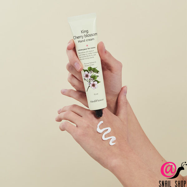 MEDI FLOWER Крем для рук с экстарктом королевской вишни Hand Cream King Cherry Blossom