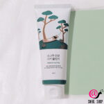 ROUND LAB Очищающая пенка для лица с экстрактом иголок сосны Pine Calming Cica Cleanser