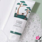 ROUND LAB Очищающая пенка для лица с экстрактом иголок сосны Pine Calming Cica Cleanser