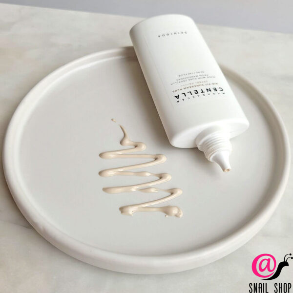 SKIN1004 Лёгкий солнцезащитный крем Centella Air-Fit Suncream Plus SPF50+ PA++++