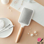 MASIL Расческа для волос с антистатическим эффектом Wooden Paddle Brush