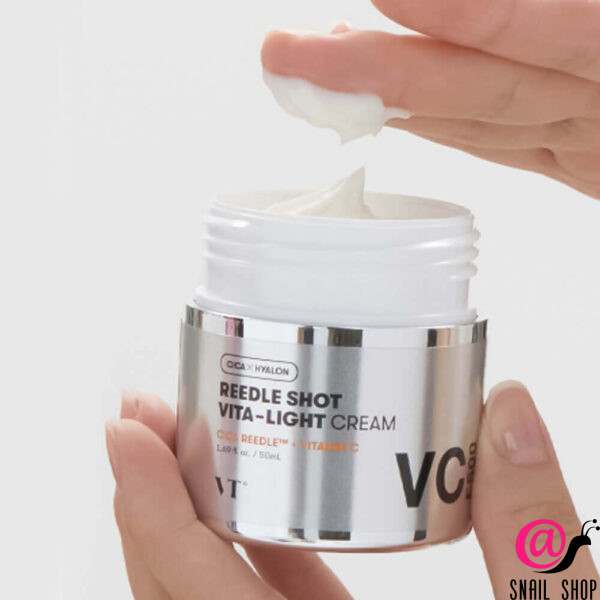VT Cosmetics Осветляющий крем с микроиглами Reedle Shot Vita-Light Cream