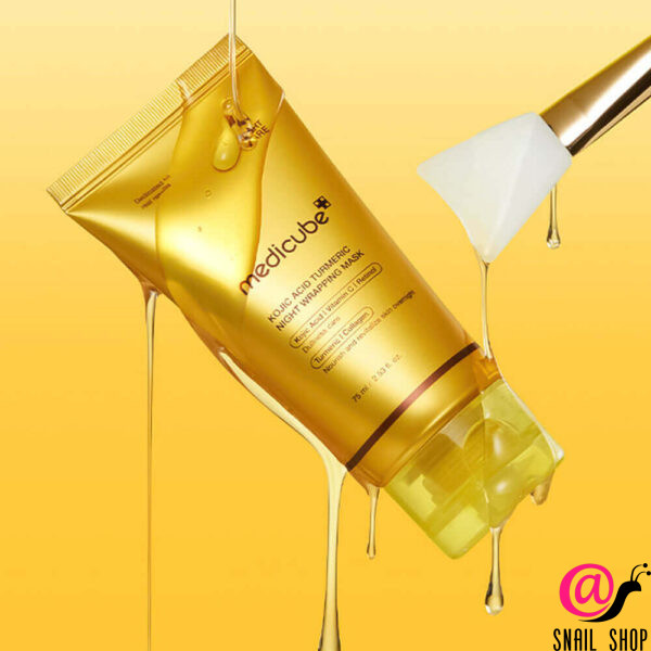 MEDICUBE Ночная маска-плёнка с ретинолом и витамином С Kojic Acid Turmeric Night Wrapping Mask