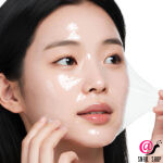 MEDICUBE Ночная маска-плёнка с ретинолом и витамином С Kojic Acid Turmeric Night Wrapping Mask