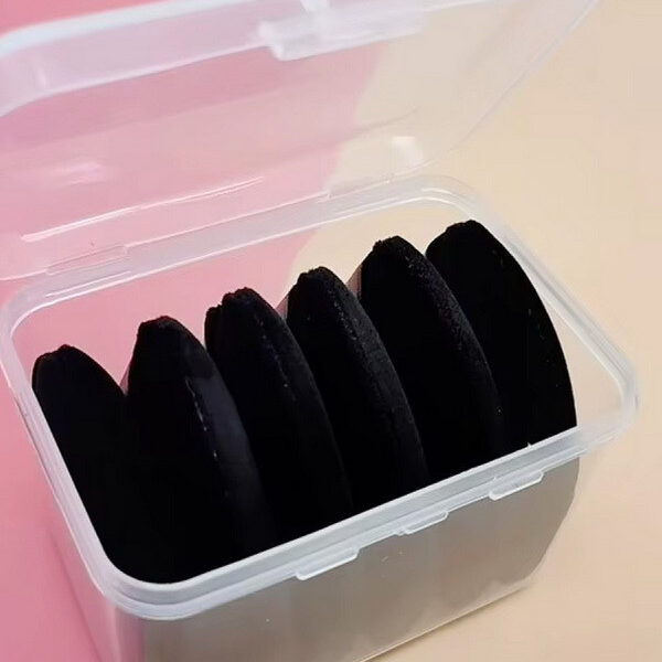 KRISTALLER Набор спонжей-пуховок в пластиковом контейнере для сухих и кремовых текстур, черный, 6 шт