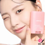 CELIMAX Солнцезащитный стик для жирной кожи Oil Control Mattifying Sun Stick SPF50+ PA++++