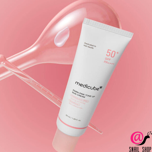 MEDICUBE Крем солнцезащитный тонирующий с ПДРН PDRN Pink Tone Up Sun Cream SPF50+ PA++++