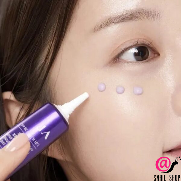 VT Cosmetics Крем с бакучиолом с эффектом разглаживания Bakuchiol Reedle Shot Cream